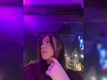 OlivkaVif webcam model stream image