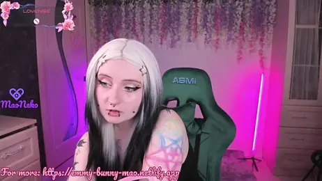 EmmyBunny webcam model stream image