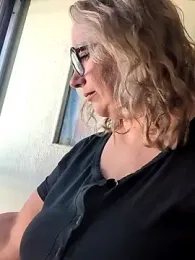 Canadian_BBW webcam model stream image