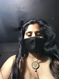 Sexy_khushi19 webcam stripchat model stream image