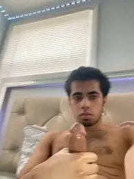 iLoveGirlsOnlyStr8Asf webcam model stream image