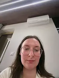 The_Snowwhitee webcam model stream image