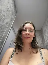 The_Snowwhitee webcam model stream image