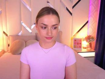 FloraGreys webcam bongacams model stream image