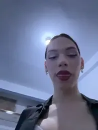 Carlita_cute webcam model stream image