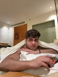 Vihaaanfucks webcam stripchat model stream image