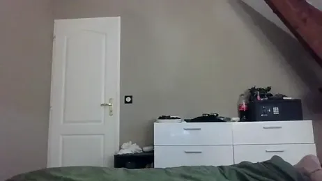 Petite_moi webcam stripchat model stream image