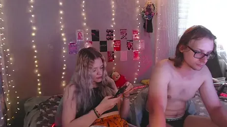 White_Truffle webcam model stream image