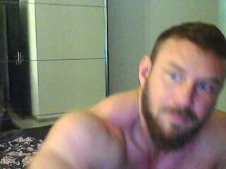 Kevin Muscle webcam model stream image