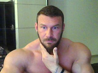 Kevin Muscle webcam model stream image