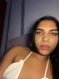 VeronicaSaenzx webcam model stream image