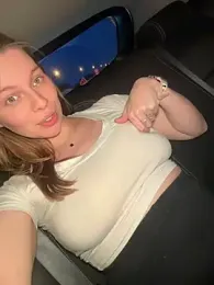 CtrlLove webcam model stream image