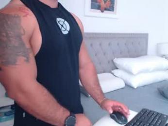 derek_group webcam model stream image