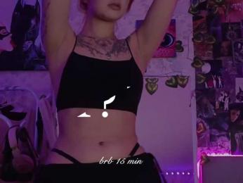 LisLy webcam model stream image