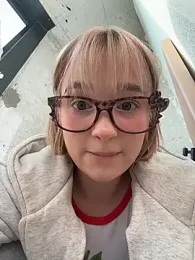 Baby_Tiny webcam model stream image