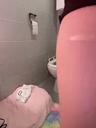 Baby_Tiny webcam model stream image