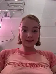 Baby_Tiny webcam model stream image