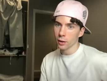 alexander0_ webcam model stream image