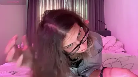 AlicePinkhead webcam model stream image