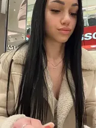 ilariea_girl webcam model stream image