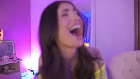 OhhAisha webcam model stream image