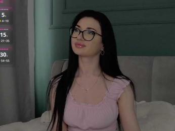 IvyNoirr webcam bongacams model stream image
