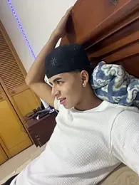 JoanG10 webcam model stream image