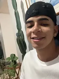 JoanG10 webcam model stream image