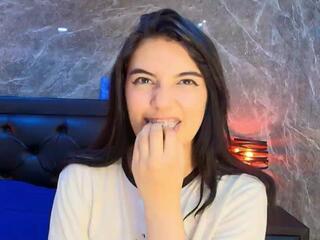 Millie Blu webcam flirt4free model stream image