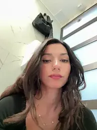 -_MiaQueen_- webcam stripchat model stream image