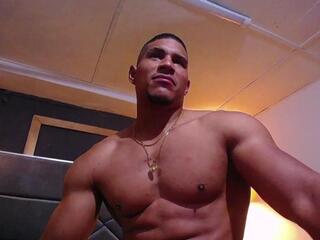 Teddy Fit webcam flirt4free model stream image