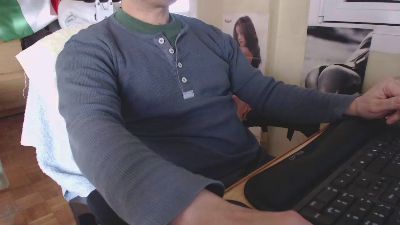 Redblood_75 webcam model stream image