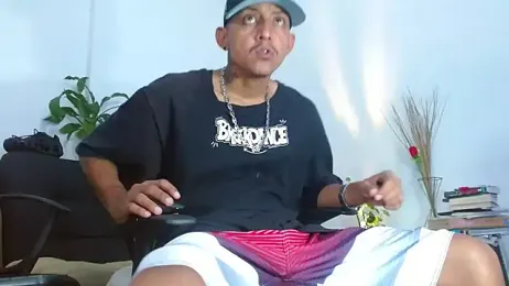 skinny23cm webcam stripchat model stream image