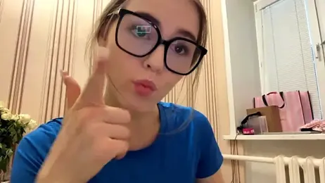 MiaWonderind webcam stripchat model stream image