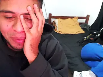 axellrz_ webcam model stream image