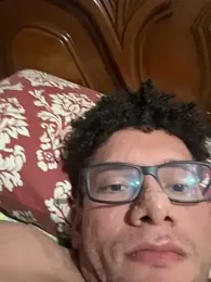 Valentinacouple webcam model stream image