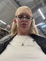Mila_NoRules webcam stripchat model stream image