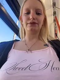 Mila_NoRules webcam model stream image