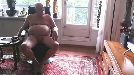 Exhib070 webcam model stream image