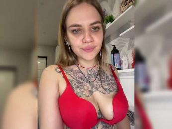 -Tiki-Riki- bongacams stream image