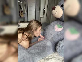 -Tiki-Riki- bongacams stream image