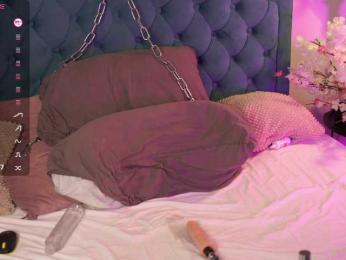 shiny-lily bongacams stream image