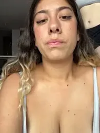 Enyeld_ruru stripchat stream image