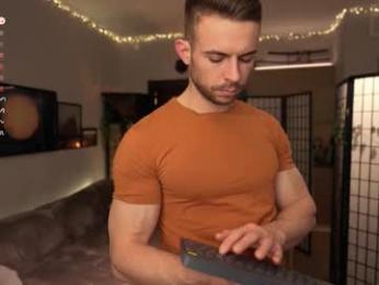 muscularfriend chaturbate stream image