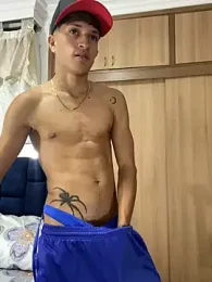 _CamiloBass stripchat stream image, 23.01.2026 00:40