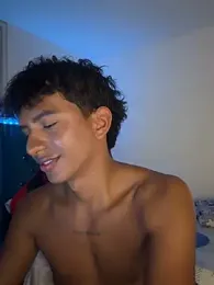 Leonarrrd_01 stripchat stream image