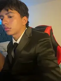 Leonarrrd_01 stripchat stream image