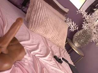 izzywild camsoda stream image