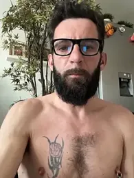 Michel_huge stripchat stream image, 13.04.2026 04:30
