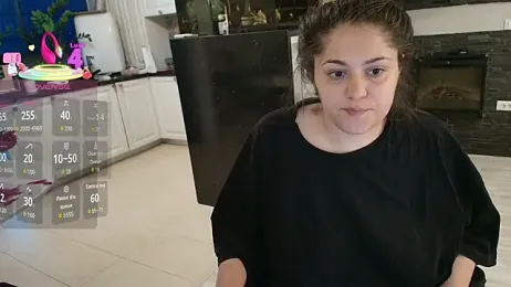 Layla- stripchat stream image, 20.05.2026 11:00